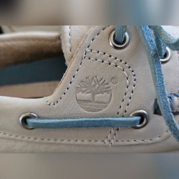 Timberland Art. Classic Boat Leather Unlined Boat Shoe Cream Blue EUC 6.5 - Picture 3 of 9